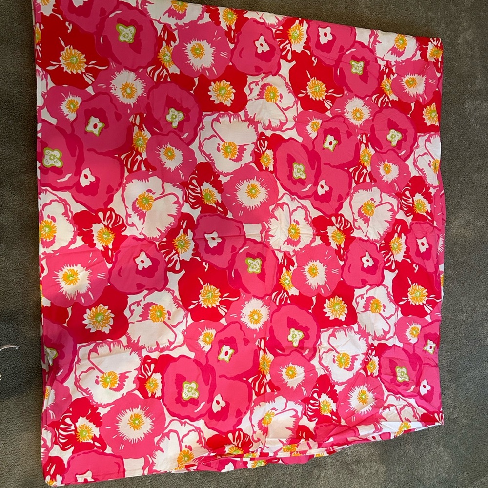Lilly Pulitzer for Garnet Hill Duvet and Shams - Picture 2 of 4